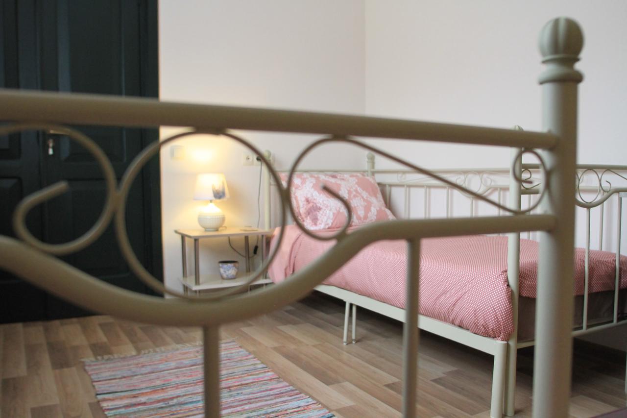 Home 12 Тбілісі Екстер'єр фото