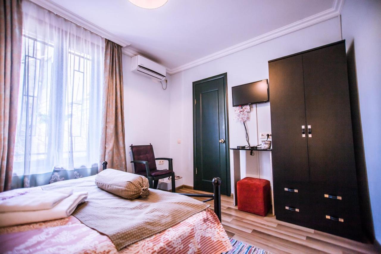 Home 12 Тбілісі Екстер'єр фото