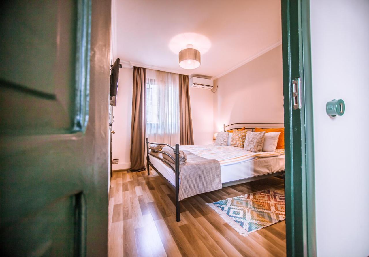 Home 12 Тбілісі Екстер'єр фото